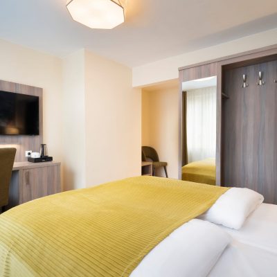 e839ae57-1d57-4759-bd7b-43b9cc243ce0