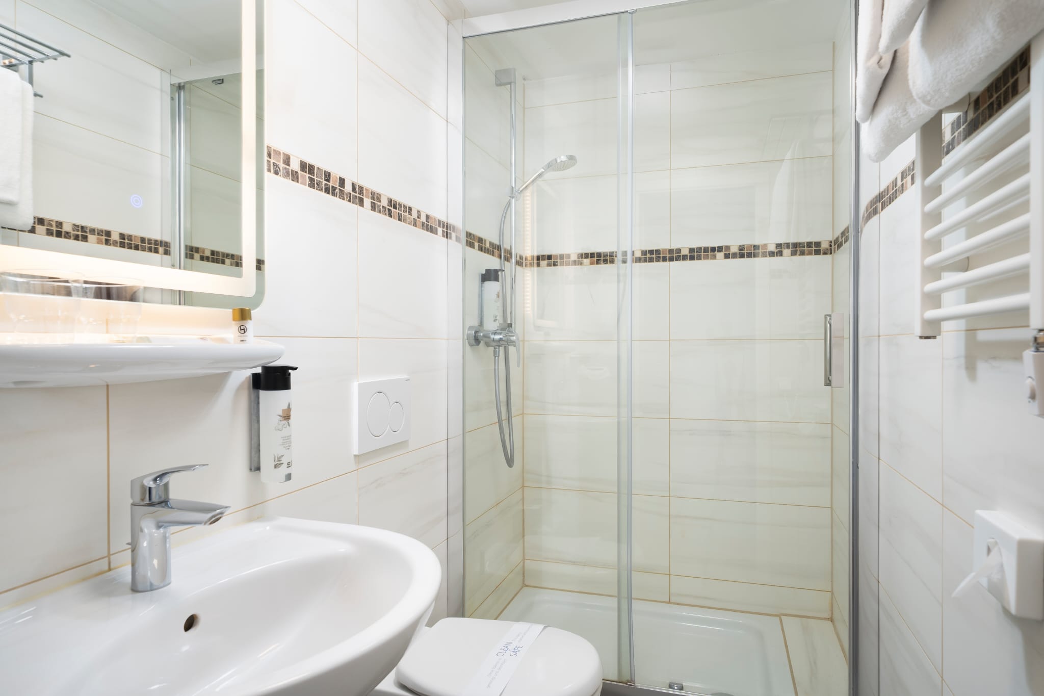 568c575c-7d4c-4b98-9295-7b64b12dc22a