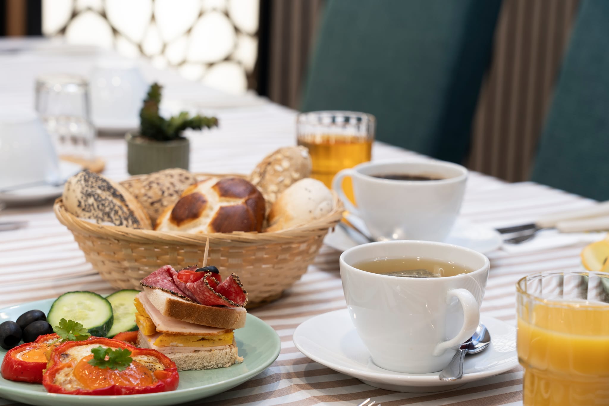 8e428b39-f553-41de-b629-75e2a246ccc8