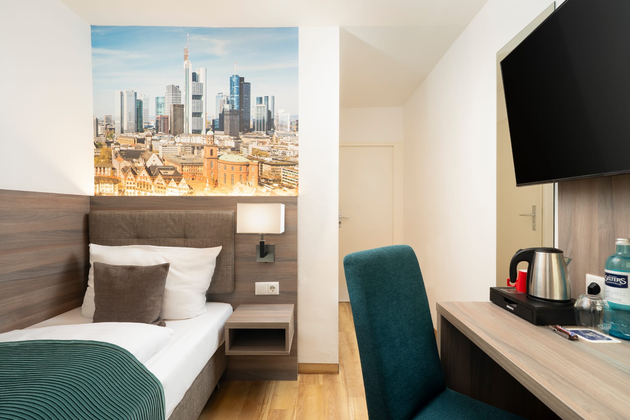 aaec6244-5ae1-4542-a49f-57aa0ae5abb5