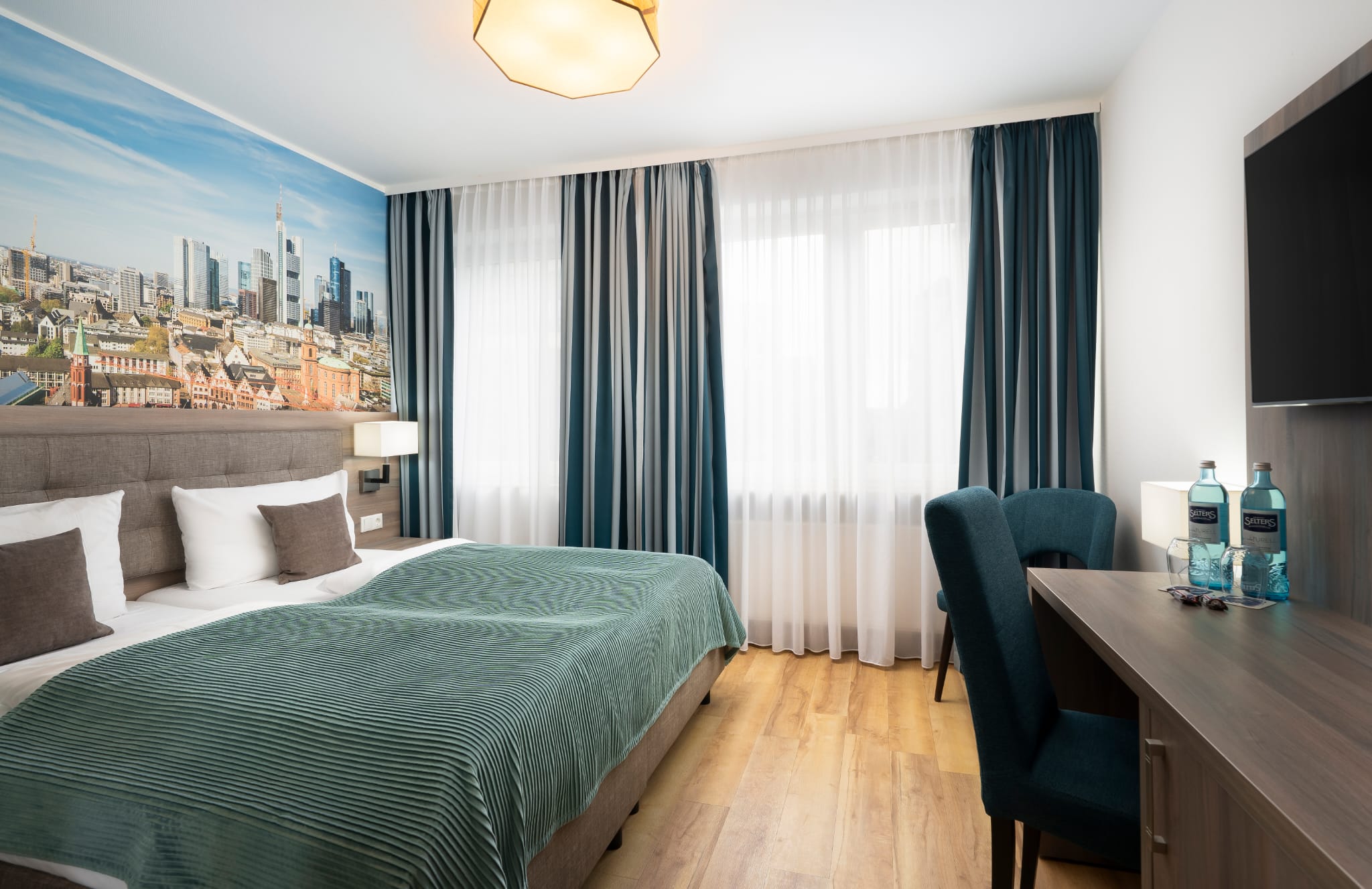 ca29a699-d92a-4475-bd51-d3c4f3b2a3e2