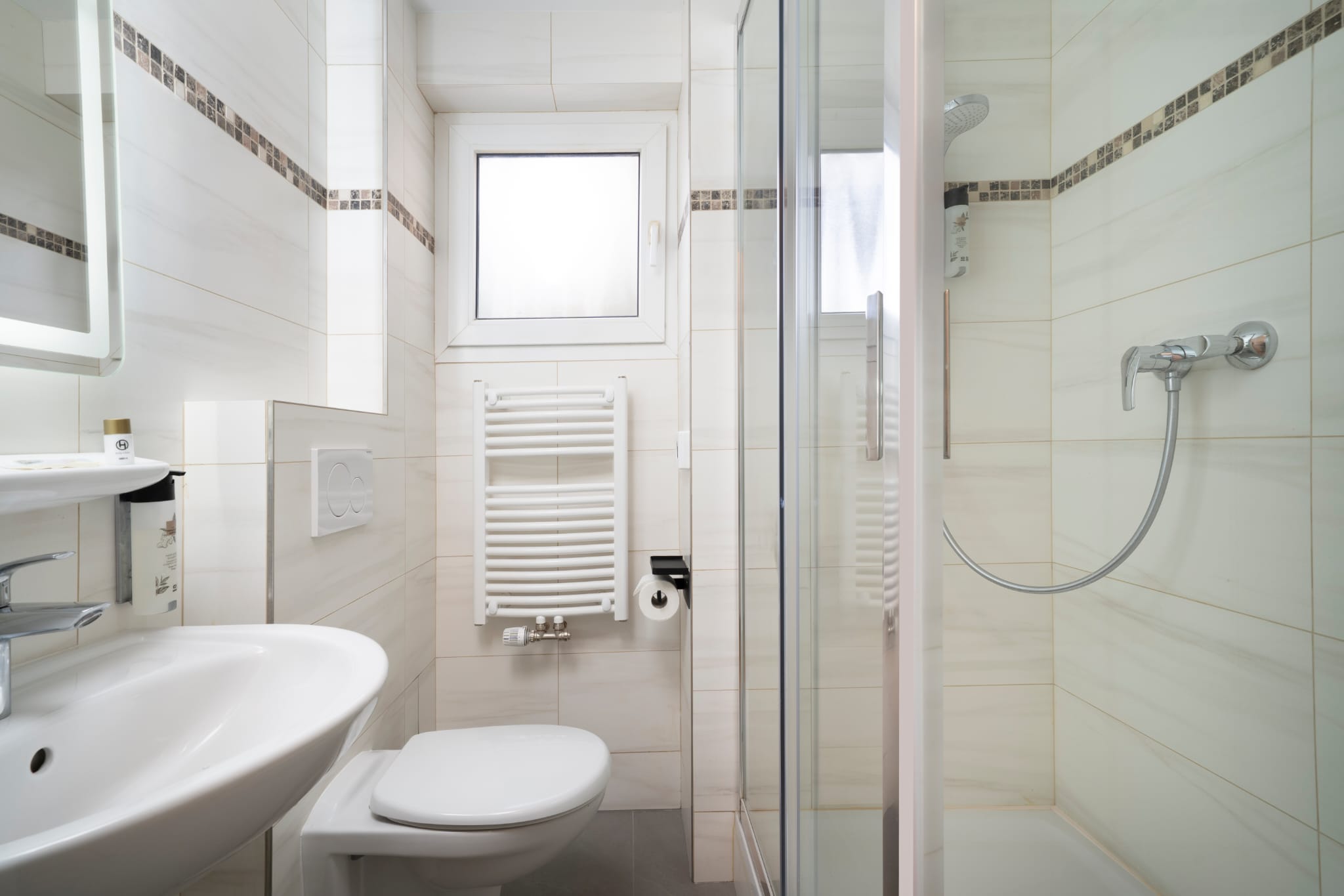 d2e99614-3959-4e2c-ae51-ec97a7c6e606