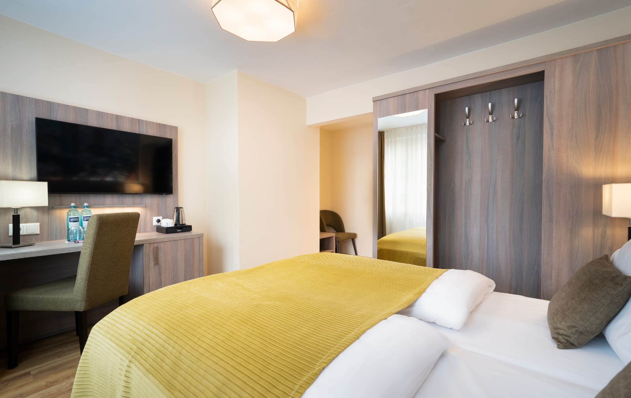 e839ae57-1d57-4759-bd7b-43b9cc243ce0